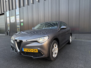 Alfa Romeo Stelvio 2.0 T AWD Super Compleet dealer onderhouden, verkoop in opdracht van klant, handelsprijs