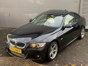 BMW 3-serie Coupé 335i High Executive l Schuifdak l Volleder l Volledig onderhouden l Rijdt & Schakelt zeer goed l