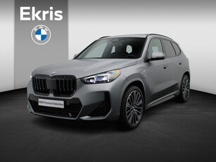 BMW X1 xDrive25e M Sportpakket Pro | Innovation Pack | Travel Pack | M Adaptief onderstel | Trekhaak | Panoramadak | Driving Assistant Plus | Head-Up Display | Harman Kardon | 20''