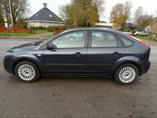 Ford Focus 1.6-16V Champion