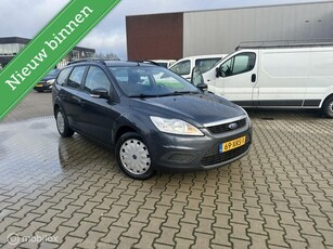 Ford Focus Wagon 1.6 TDCi nieuwe apk nieuwe banden