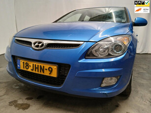 Hyundai I30 1.4i Blue Dynamic - Airco - Xenon - Achter Schade