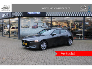 Mazda 3 2.0 e-SkyActiv-G M Hybrid 122 Comfort met Bose , Leder, Bose, PDC, Camera, Adap. Cruise, Navi, Apple Carplay, HUD, Clima, Stoelverwarming, Stuurverwarming, LMV 16 Inch