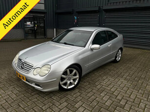 Mercedes-Benz C-klasse Sportcoupé 180*NAP*Dealer onderhouden*Nieuwstaat*Onderhoud + Apk Nieuw*