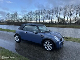 Mini Cabrio 1.6 Cooper Chili stoere uitvoering.