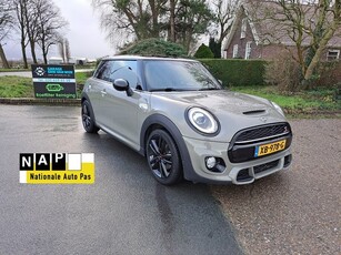 MINI Mini 2.0 Cooper S Automaat 7 traps (bj 2018)