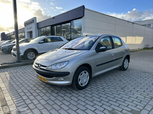 Peugeot 206 1.4 Gentry Premium Airco NAP!