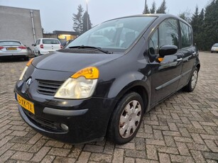 Renault Modus 1.6i 16V Tech road koppeling slipt!