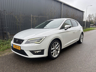 SEAT León ST 1.8 TSI FR / NAVI / AIRCO / HALF LEER / STOELVERWARMING / CRUISE