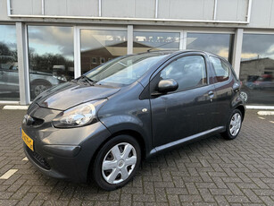 Toyota Aygo 1.0-12V +