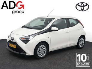 Toyota Aygo 1.0 VVT-i x-play | Parkeercamera | Apple carplay Android auto | Airco |