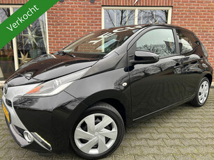 Toyota Aygo 1.0 VVT-i x-play VERKOCHT ! CAMERA / AIRCO / BLUETOOTH