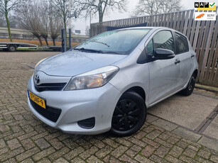 Toyota Yaris 1.0 VVT-i Comfort/airco/5 deuren/apk/rijd schakelt perfect/inruilen is mogelijk