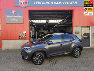 Toyota Yaris Cross 1.5 Hybrid Dynamic AWD Navigatie/ Parkeersensoren/ Stoelverwarming/ Rijklaarprijs!