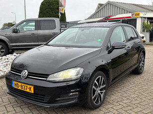 Volkswagen Golf 1.6 TDI Highline Aut DSG 2014 Zwart Panodak