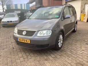 Volkswagen Touran 1.6-16V FSI TURIJN super conditie