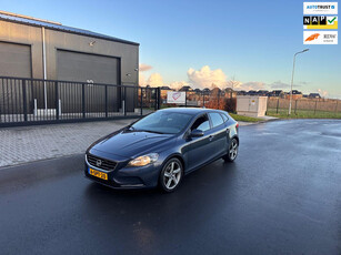 Volvo V40 1.6 D2 Momentum Navi.Clima