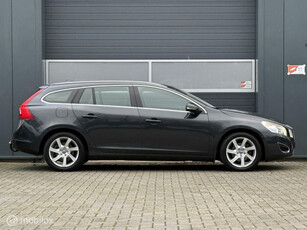 Volvo V60 2.0 D3 163pk Geartronic SUMMUM alle opties Navi-Adap CC-Xenon-Blis-Keyless-Trekhaak-Camera-Schuifdak-Driversupport-2xElek stoel