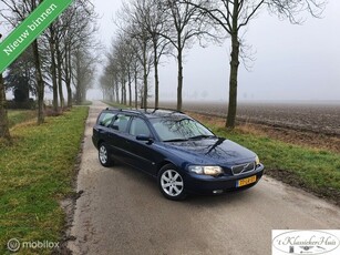 Volvo V70 2.4 aut. 7 zits prachtige staat