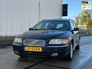 Volvo V70 2.4 D5 Edition II Automaat Schuifdak Carplay