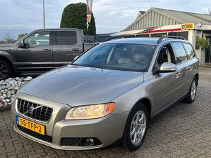 Volvo V70 2.4D Automaat 2008 Youngtimer Trekhaak Momentum