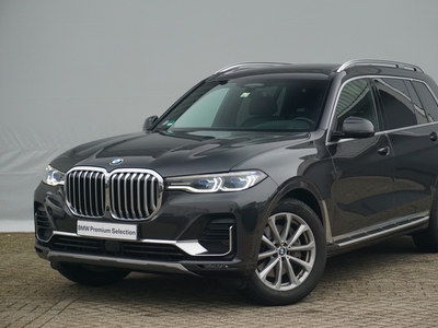 BMW X7 xDrive40i High Executive Pure Excellence 21'' / Panoramadak / Active Steering / Soft Close / Trekhaak - Spring Sale