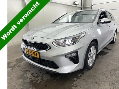 KIA CEE D Sportswagon 1.5 T-GDi DynamicLine NL Auto! Trekhaak/ Carplay/ Cruise/ LMV/ ECC/ .