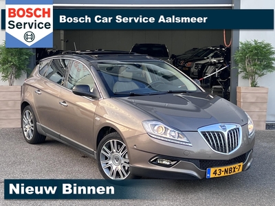 LANCIA DELTA 1.8-16V Di Executive / AUTOMAAT / PANO / LEER / AIRCO / LUXE UITVOERING MET VELE OPTIES !!