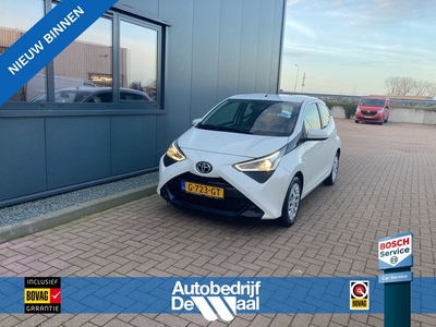 TOYOTA AYGO 1.0 VVT-i X-Play 5-drs. CAMERA/CARPLAY/AIRCO/LIMITER