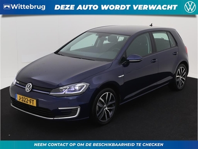 VOLKSWAGEN GOLF e-Golf E-DITION Metallic/ Navigatie/ Climatronic/ Led/ 17 LMV Warmtepomp