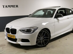 BMW 1-serie M135i High Executive Org.NL/ NAP/Pano/ Harman Kardon