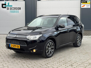 Mitsubishi Outlander 2.0 PHEV Instyle+ Schuifdak, Trekhaak