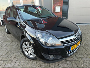 Opel Astra 1.6 Cosmo / 1e Eig / Leder / PDC / Clima / Cruise