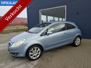 Opel Corsa 1.4-16V Cosmo Automaat! Goed onderhouden