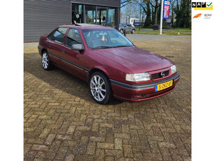 Opel Vectra 1.6i GL kat., Schuifdak, 08/26 APK, Roestvrij!