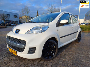 Peugeot 107 1.0-12V Urban Move AIRCO/5DRS/ELECRAMEN/CENTRAAL