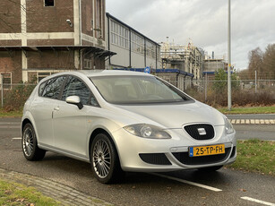 SEAT Leon 1.6 Reference | 5 deurs | LM Velgen | Nette auto!