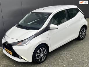 Toyota Aygo 1.0 VVT-i x-wave 5 deurs en garantie