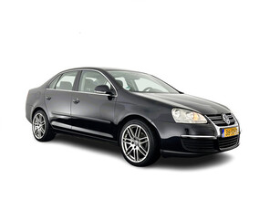 Volkswagen Jetta 2.0 FSI Comfortline [ apk tot 10/2025 ] *VELOURS | ECC | CRUISE | TOWBAR | COMFORT-SEATS | 18