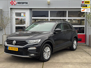 Volkswagen T-Roc 1.5 TSI Style Automaat / Navi / Carplay / Pdc / Trekhaak