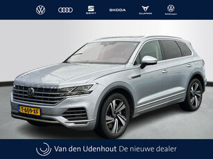 Volkswagen Touareg 3.0 TSi V6 381pk eHybrid 4MOTION Nachtzicht Luchtvering Leder Panoramadak