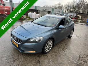 Volvo V40 1.6 D2 Momentum - COMING SOON