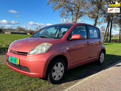 Daihatsu Sirion 2 1.0-12V Trend