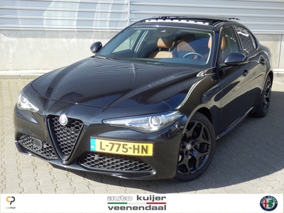 ALFA ROMEO GIULIA 2.2 Sprint I 240 pk* I Schuif dak I Adp. cruise contr. I Harman