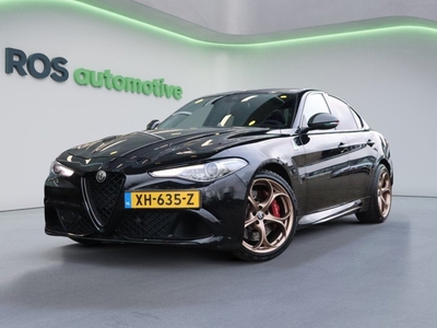 Alfa Romeo Giulia 2.9 V6 Quadrifoglio | CARBON-PACK | APPLE CARPLAY | HARMAN KARDON | MEMORY-SEATS | STOELV/STUURV |