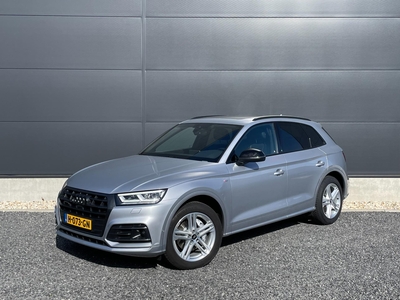 AUDI Q5 2.0 TFSI quattro Sport S Line Black Edition Luchtvering | Panodak | 360 Camera