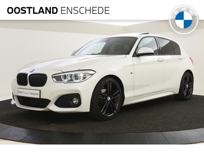 BMW 1-SERIE 118i Executive M Sport Automaat / Schuif-kanteldak / Sportstoelen / LED / M Sportonderstel / Leder / Verwarmd Stuurwiel / PDC achter