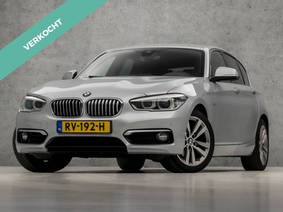 BMW 1-SERIE 118i Luxury Sport Automaat (GROOT NAVIGATIE, NAP, CAMERA, M-STUUR, DIGITALE COCKPIT, CLIMATE, STOELVERWARMING, LEDEREN SPORTSTOELEN, PARKEERSENSOREN, GETINT GLAS, NIEUWSTAAT)