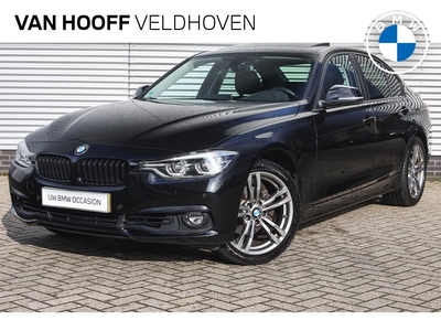 BMW 3-SERIE 318i High Executive Automaat / Schuif-kanteldak / LED / Navigatie Professional / Leder / PDC voor + achter / Stoelverwarming