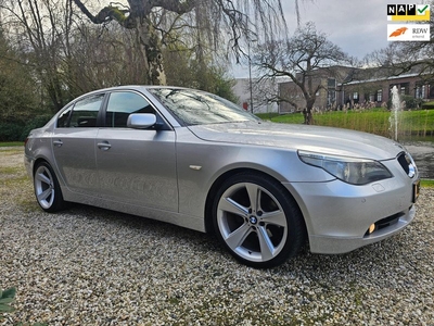 BMW 5-serie 525i exe XENON/leer/AUTOMAAT/dak